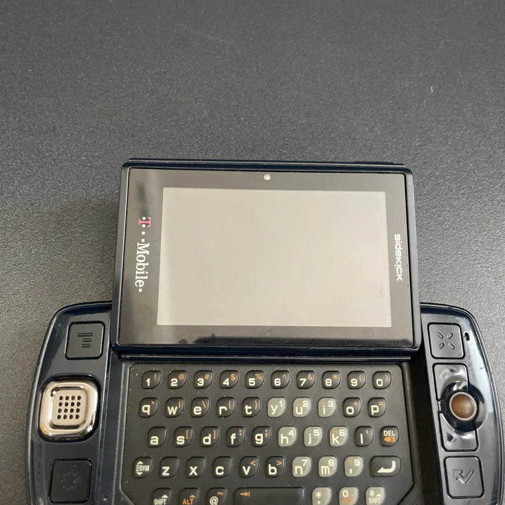 VTG T-Mobile Sharp Sidekick 2008 PV210 Black Retro Swivel Phone FOR PARTS/REPAIR